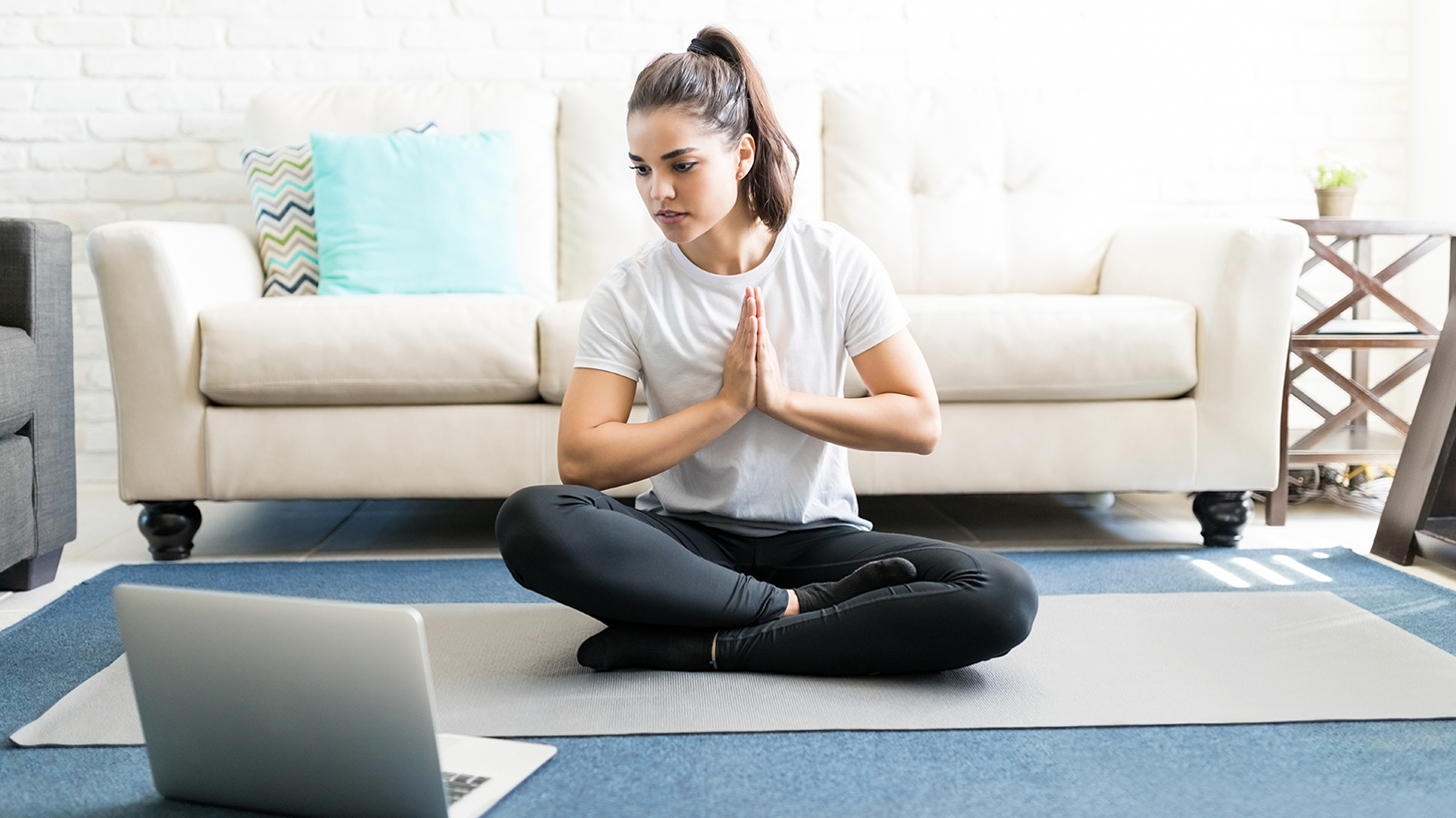The Best Online Yoga Courses in Australia 2025